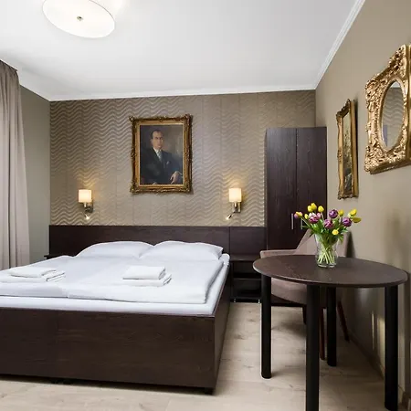 Bed & Breakfast Gelencser Panzio *